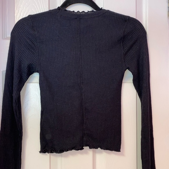 A & F ribbed long sleeve - Picture 2 of 4